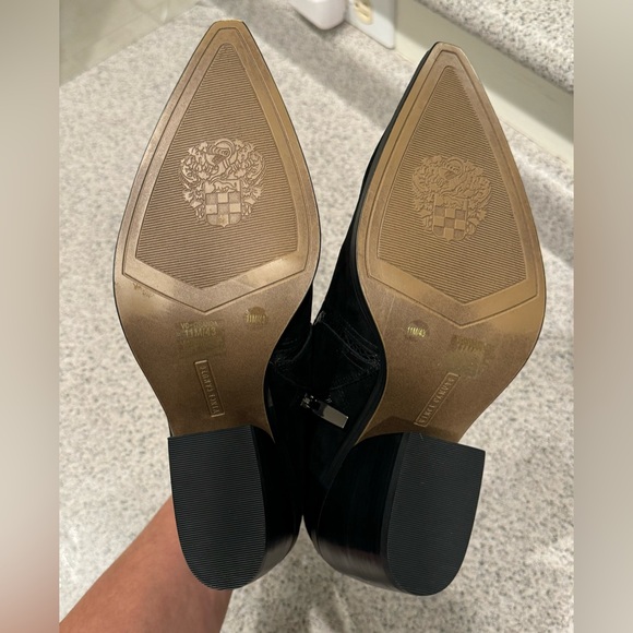 Vince Camuto Granda Black Zipper Closure Pointed Eye Ankle Boot size 11 NEW - Picture 4 of 14